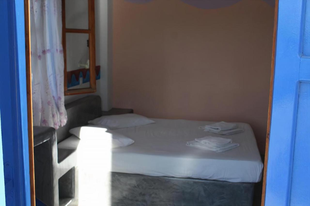 Studios Halaris Períssa Extérieur photo